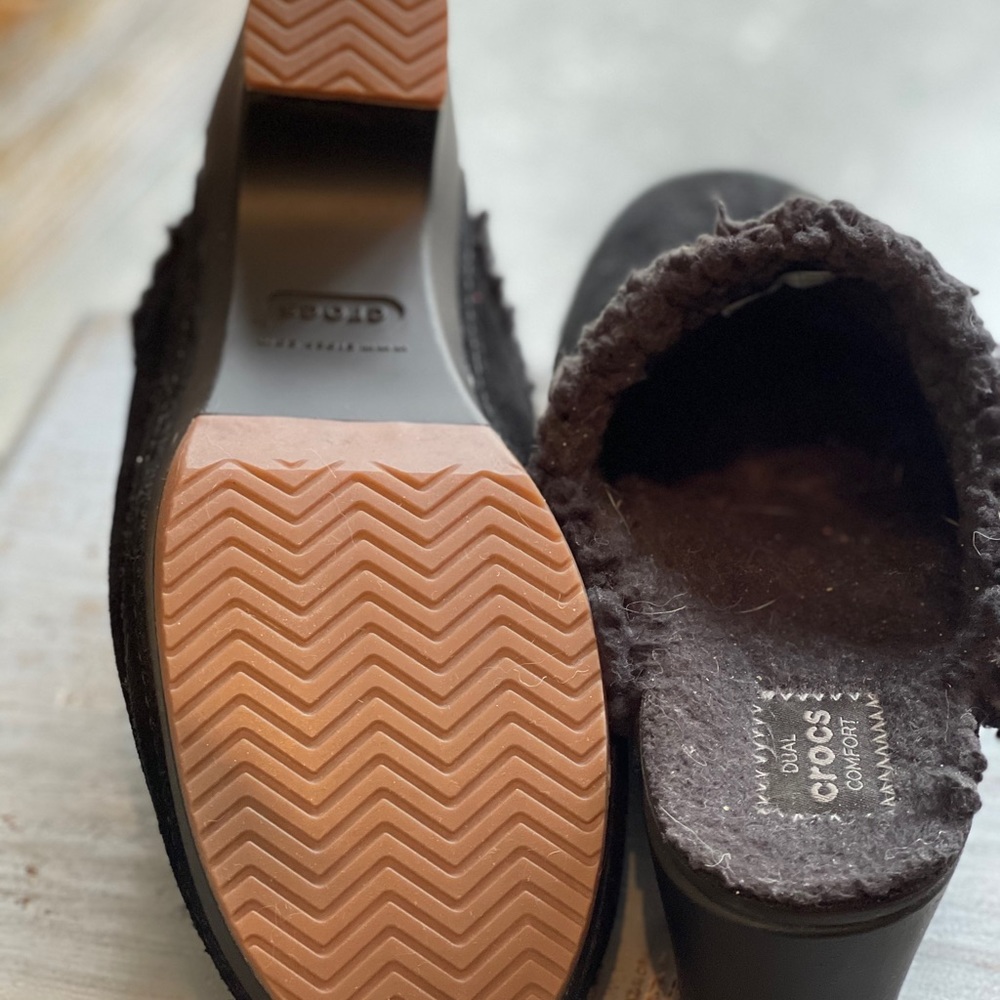 Crocs Clogs - Picture 4 of 4